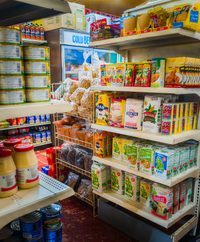 El Tenampa Tienda Shelves